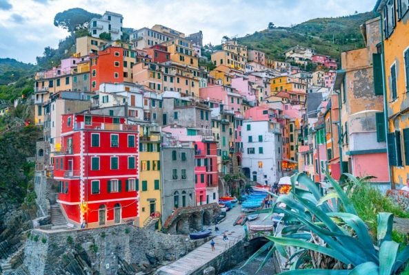 Accommodations for girl students in Italy