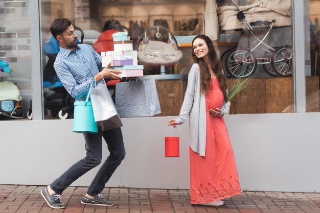 10 Tips to Stay Fashionable as a New Mom